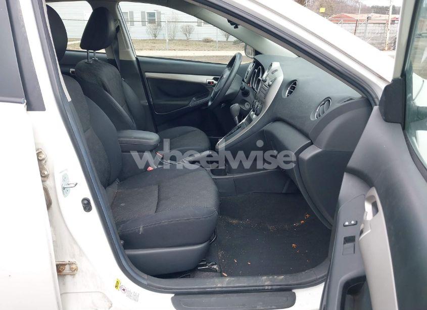 Photo 5 of 2009 Pontiac Vibe (VIN 5Y2SP67029Z439710)