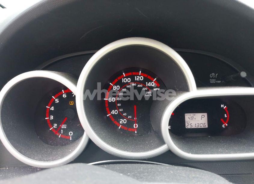 Photo 7 of 2009 Pontiac Vibe (VIN 5Y2SP67029Z439710)