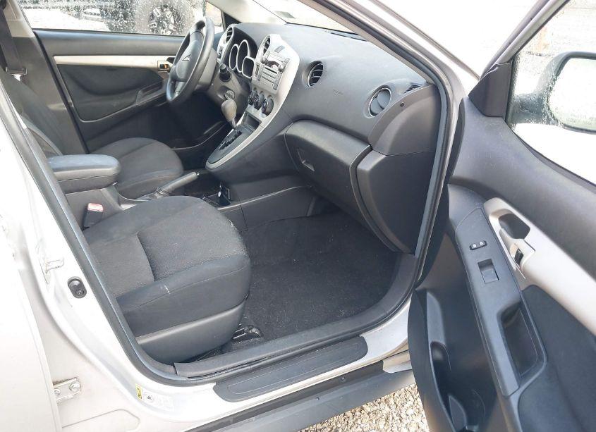 Photo 5 of 2009 Pontiac Vibe (VIN 5Y2SP67039Z401726)