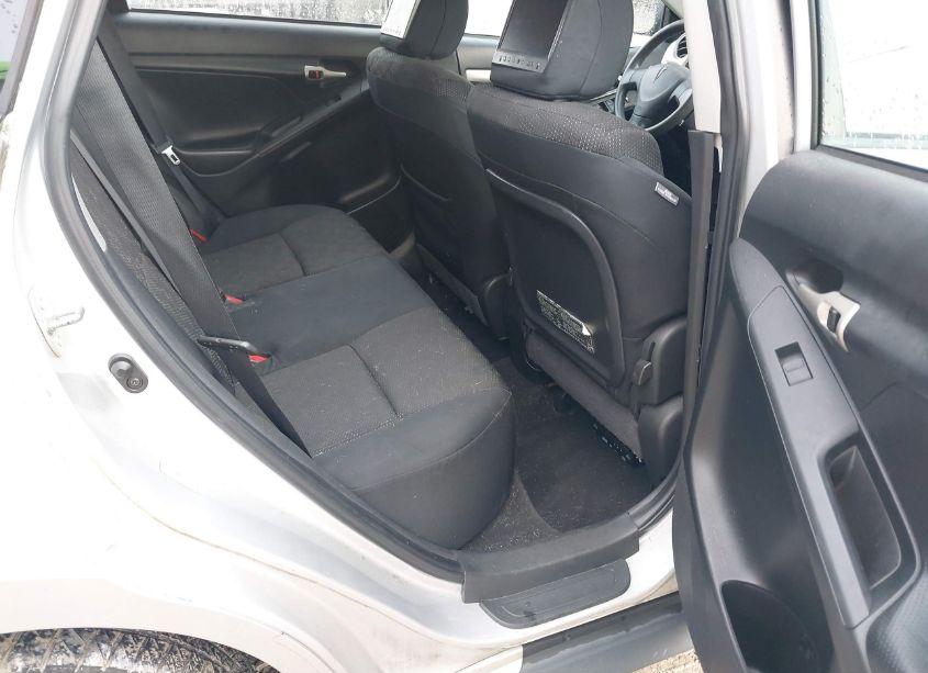 Photo 8 of 2009 Pontiac Vibe (VIN 5Y2SP67039Z401726)