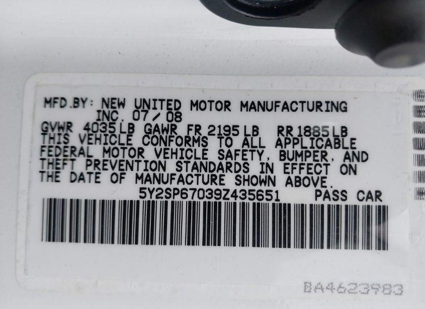 Photo 9 of 2009 Pontiac Vibe (VIN 5Y2SP67039Z435651)