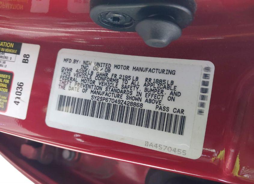 Photo 9 of 2009 Pontiac Vibe (VIN 5Y2SP67049Z428868)