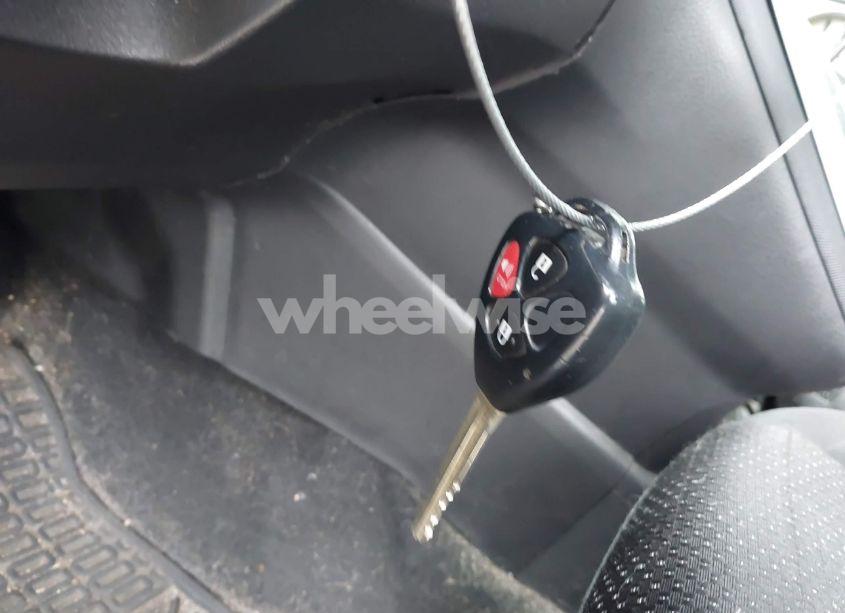 Photo 11 of 2009 Pontiac Vibe (VIN 5Y2SP67059Z468389)