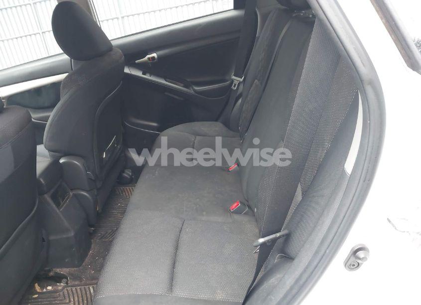 Photo 8 of 2009 Pontiac Vibe (VIN 5Y2SP67059Z468389)