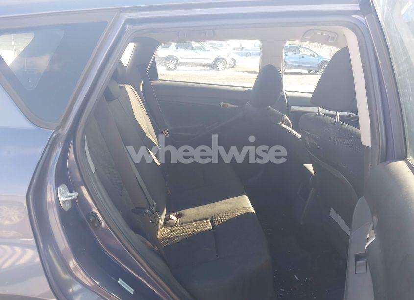 Photo 8 of 2009 Pontiac Vibe (VIN 5Y2SP67069Z439418)