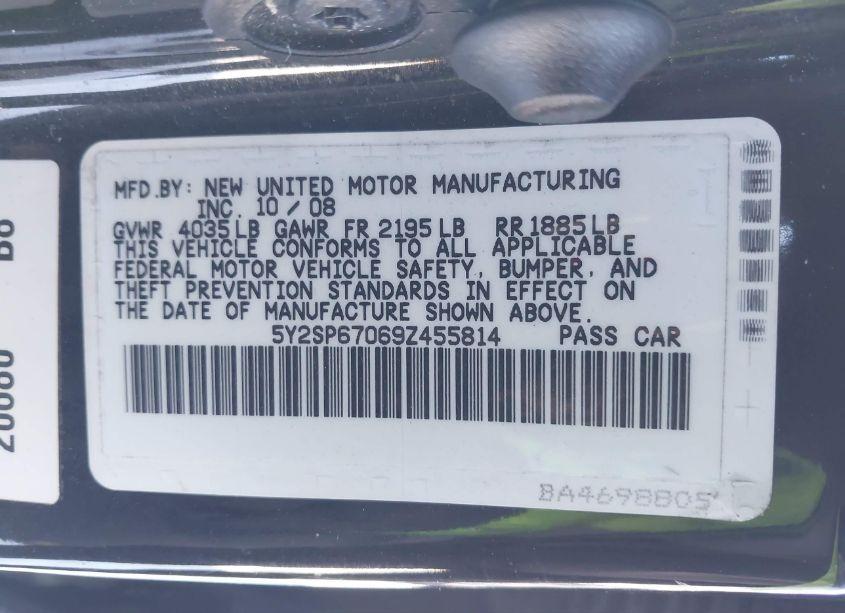 Photo 9 of 2009 Pontiac Vibe (VIN 5Y2SP67069Z455814)