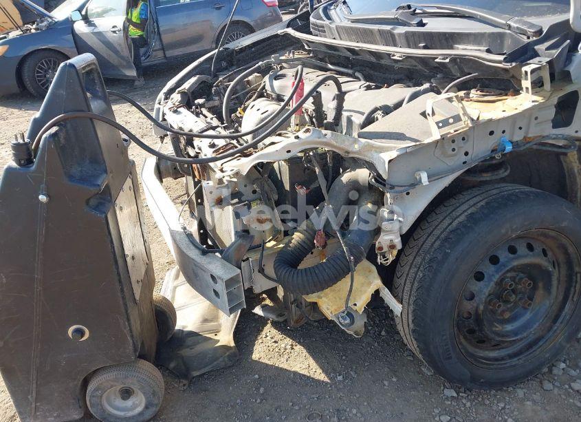 Photo 6 of 2009 Pontiac Vibe (VIN 5Y2SP67079Z460407)