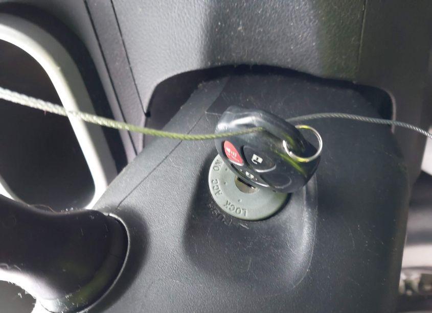 Photo 11 of 2009 Pontiac Vibe (VIN 5Y2SP67089Z476860)