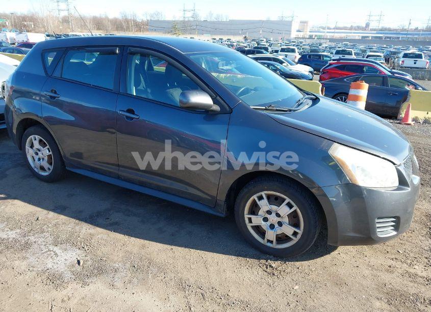 2009 Pontiac Vibe (VIN 5Y2SP67099Z402069) main photo