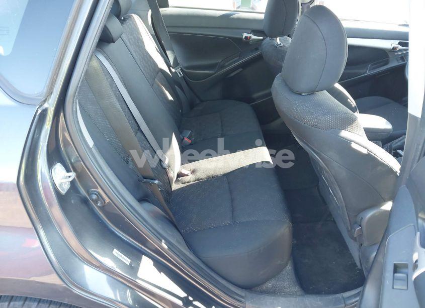 Photo 8 of 2009 Pontiac Vibe (VIN 5Y2SP67099Z402069)