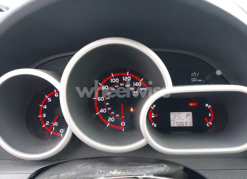 Photo 7 of 2009 Pontiac Vibe (VIN 5Y2SP67099Z405473)