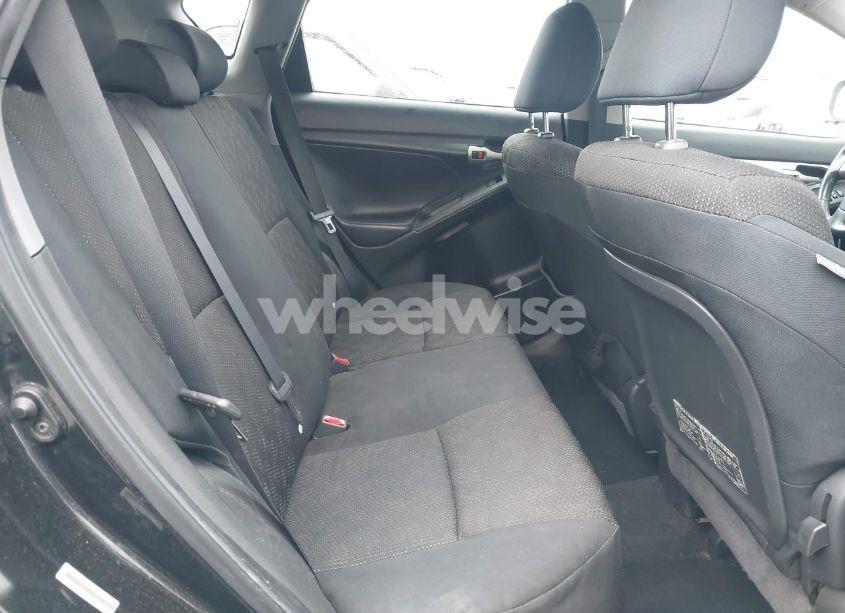 Photo 8 of 2009 Pontiac Vibe (VIN 5Y2SP67099Z405473)