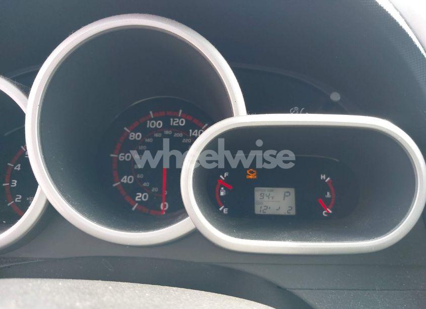 Photo 7 of 2009 Pontiac Vibe (VIN 5Y2SP670X9Z403022)