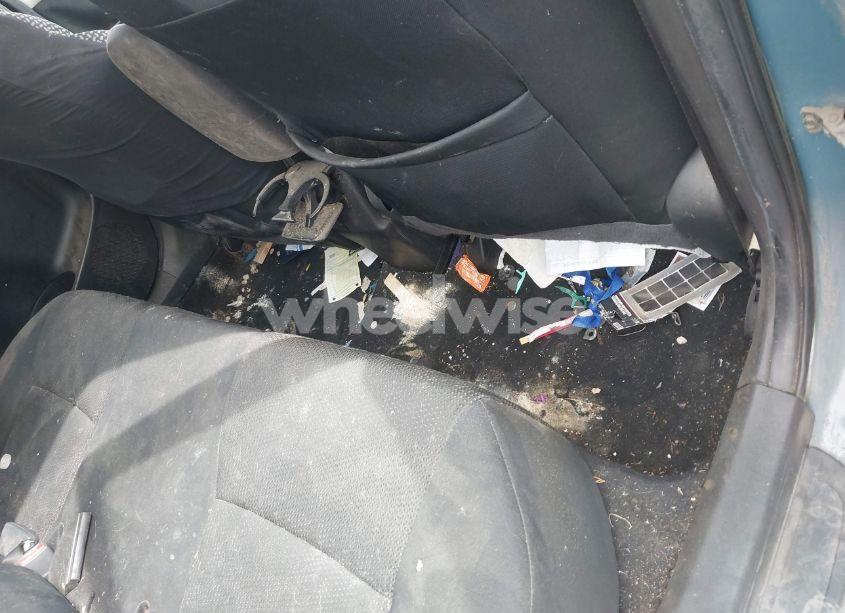 Photo 15 of 2009 Pontiac Vibe (VIN 5Y2SP67819Z407031)