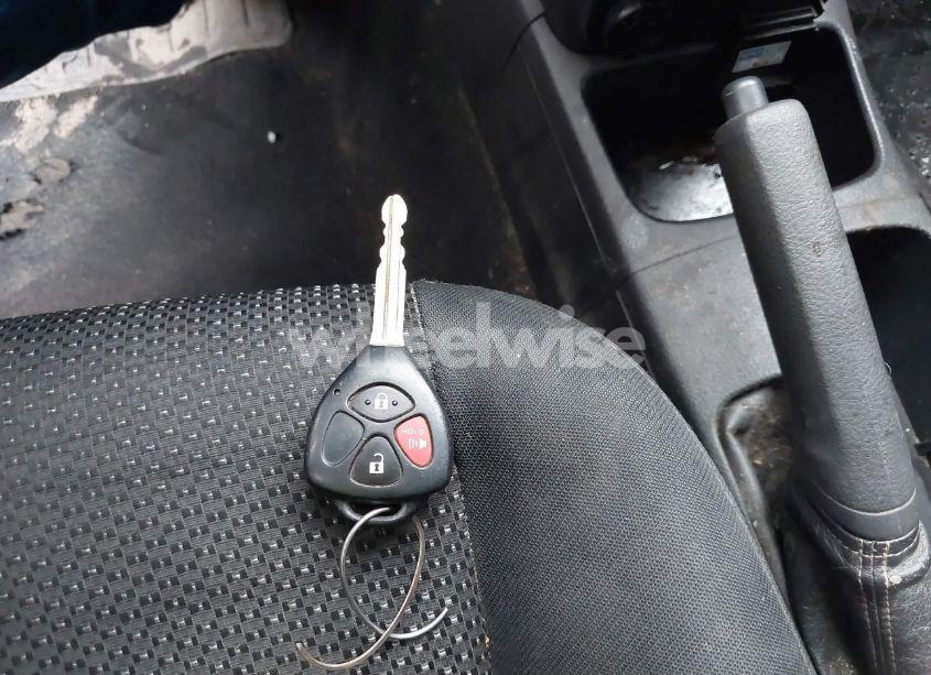 Photo 11 of 2009 Pontiac Vibe (VIN 5Y2SP67829Z432035)