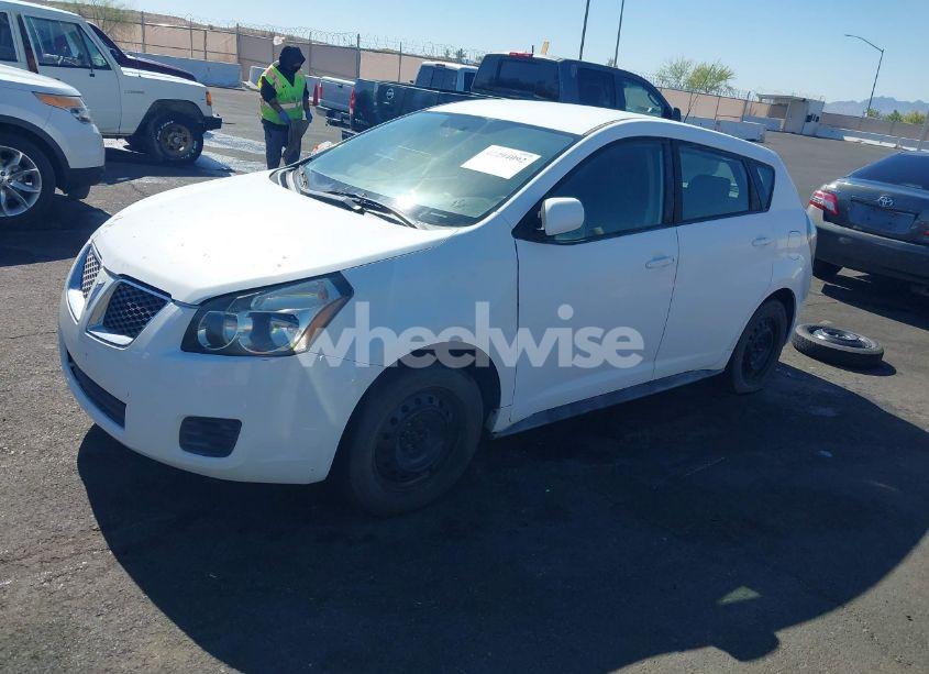 Photo 2 of 2009 Pontiac Vibe (VIN 5Y2SP67839Z410576)