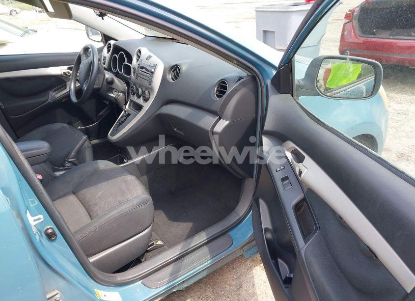 Photo 5 of 2009 Pontiac Vibe (VIN 5Y2SP67839Z453783)