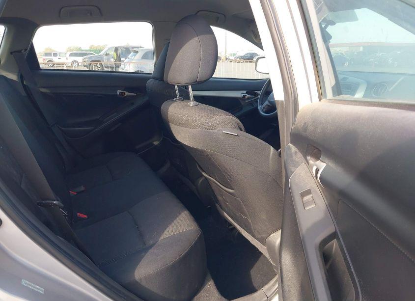 Photo 8 of 2009 Pontiac Vibe (VIN 5Y2SP67849Z408514)