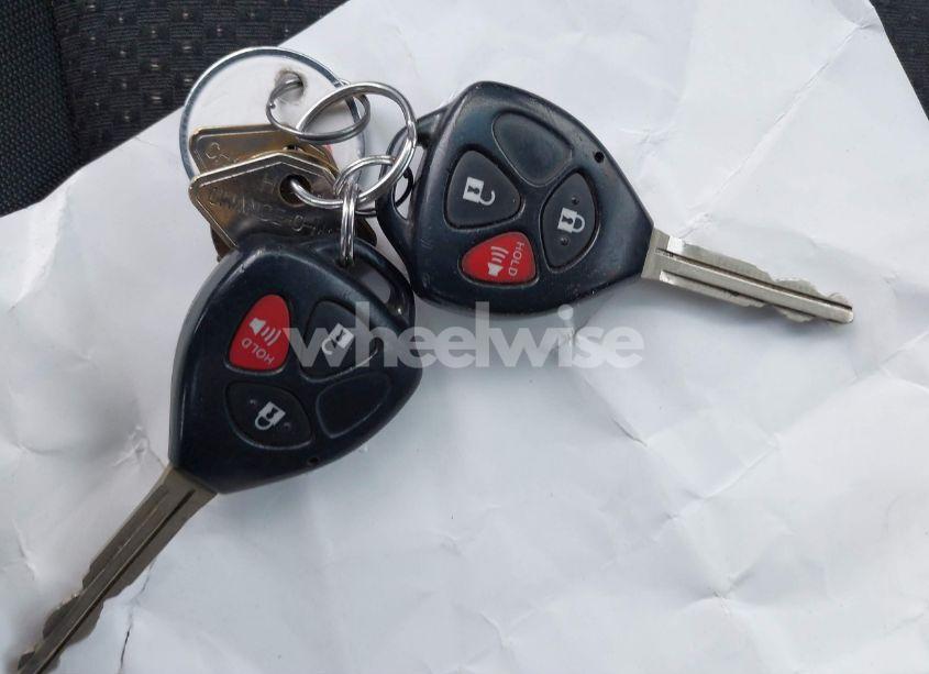 Photo 11 of 2009 Pontiac Vibe (VIN 5Y2SP67869Z462946)