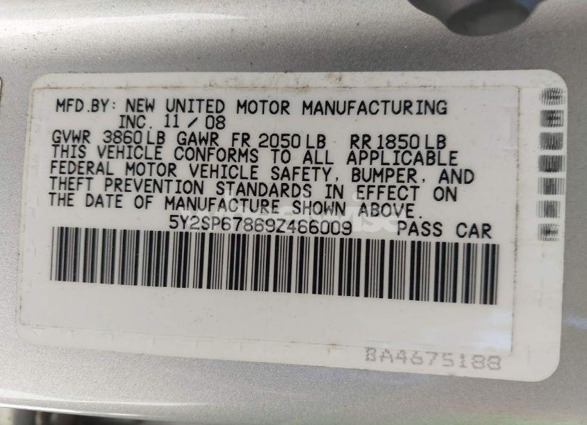 Photo 9 of 2009 Pontiac Vibe (VIN 5Y2SP67869Z466009)