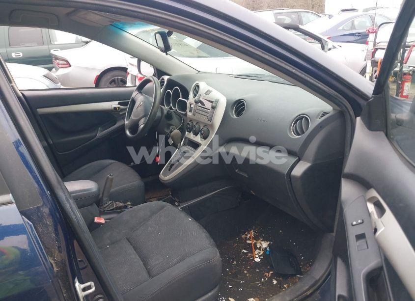 Photo 5 of 2009 Pontiac Vibe (VIN 5Y2SP67879Z466813)