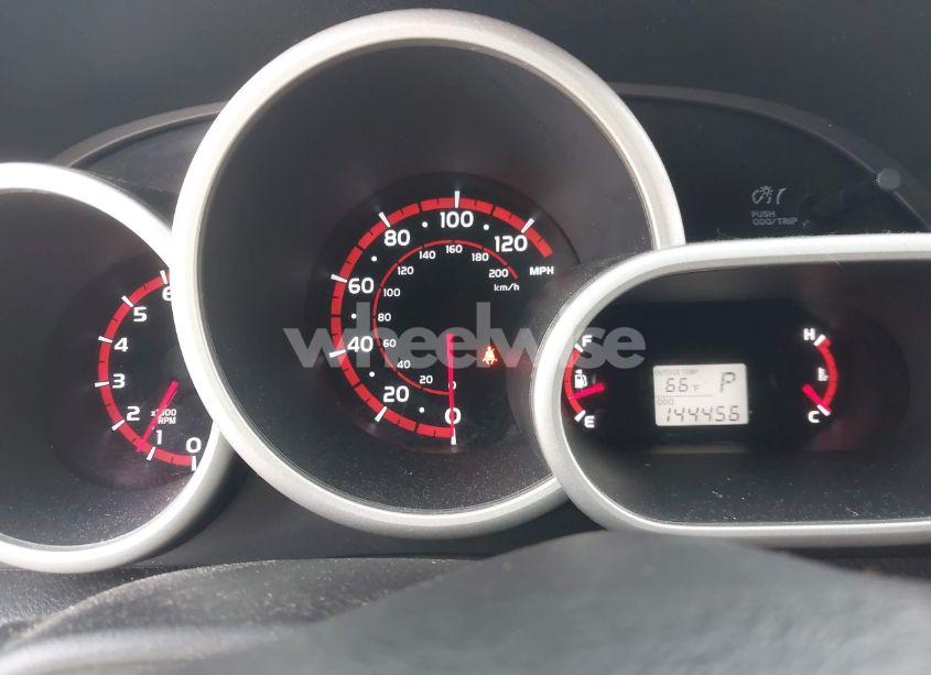 Photo 7 of 2009 Pontiac Vibe (VIN 5Y2SP67899Z449012)