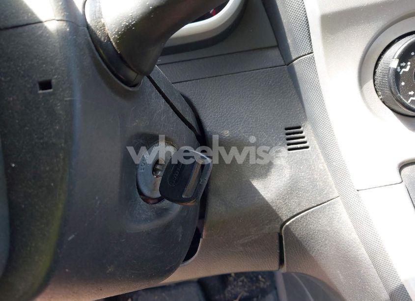 Photo 11 of 2009 Pontiac Vibe (VIN 5Y2SP67899Z470474)