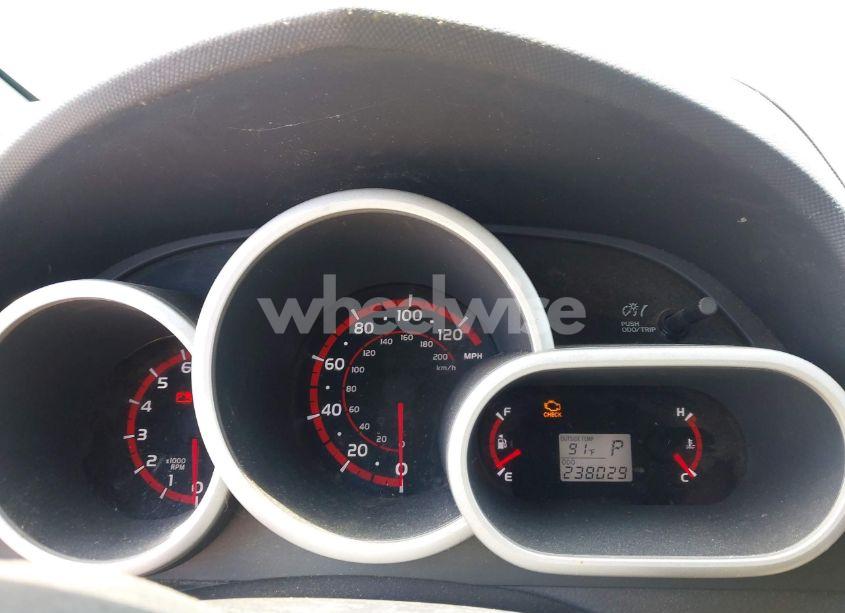 Photo 7 of 2009 Pontiac Vibe (VIN 5Y2SP67899Z470474)