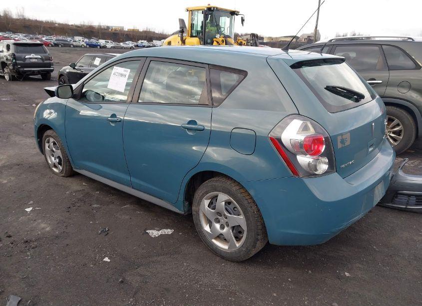 Photo 3 of 2009 Pontiac Vibe (VIN 5Y2SP678X9Z455725)