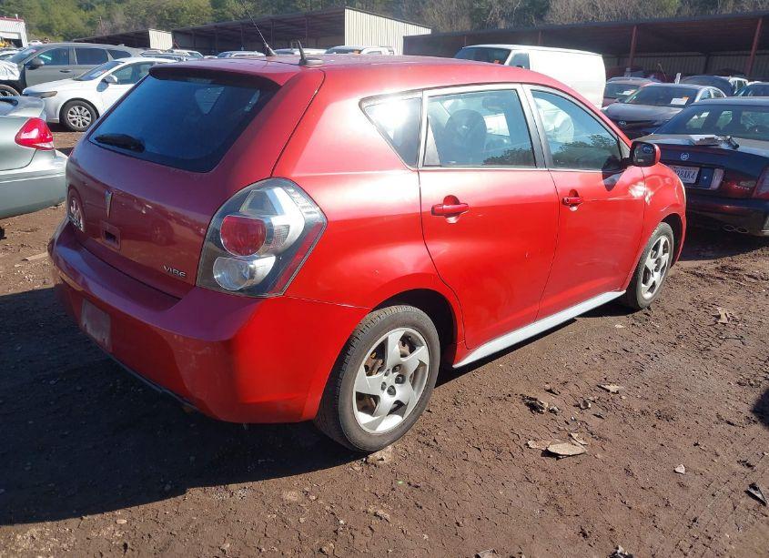 Photo 4 of 2009 Pontiac Vibe (VIN 5Y2SP678X9Z456731)