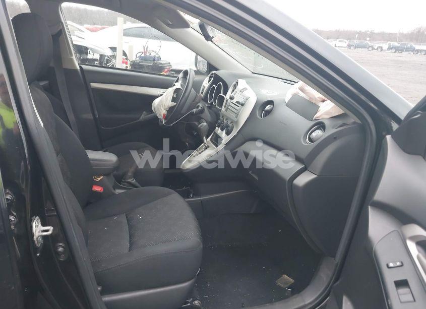 Photo 5 of 2010 Pontiac Vibe 1SB (VIN 5Y2SP6E03AZ404584)