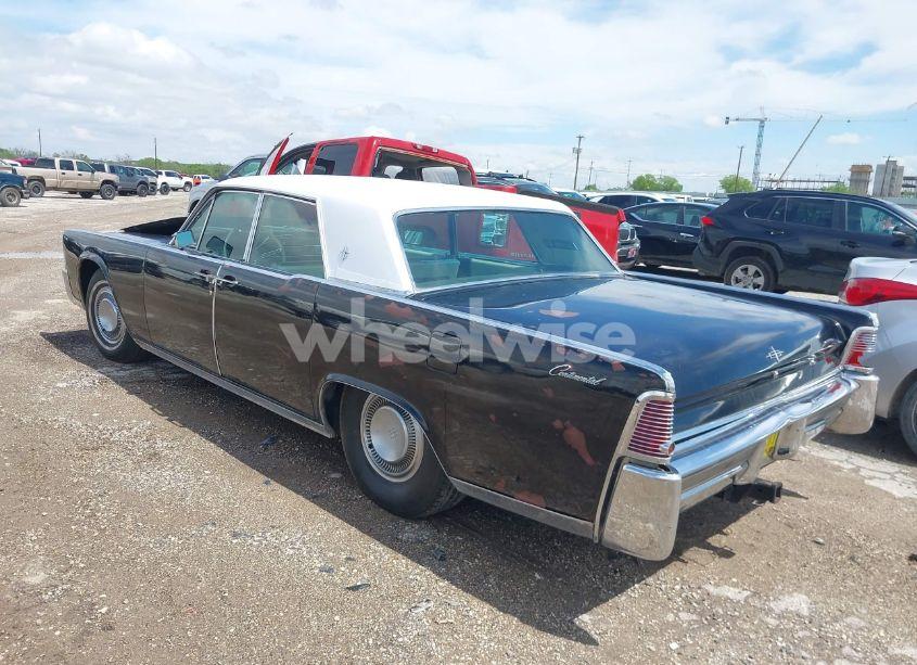 Photo 3 of 1965 Lincoln Continental (VIN 5Y82N437021)