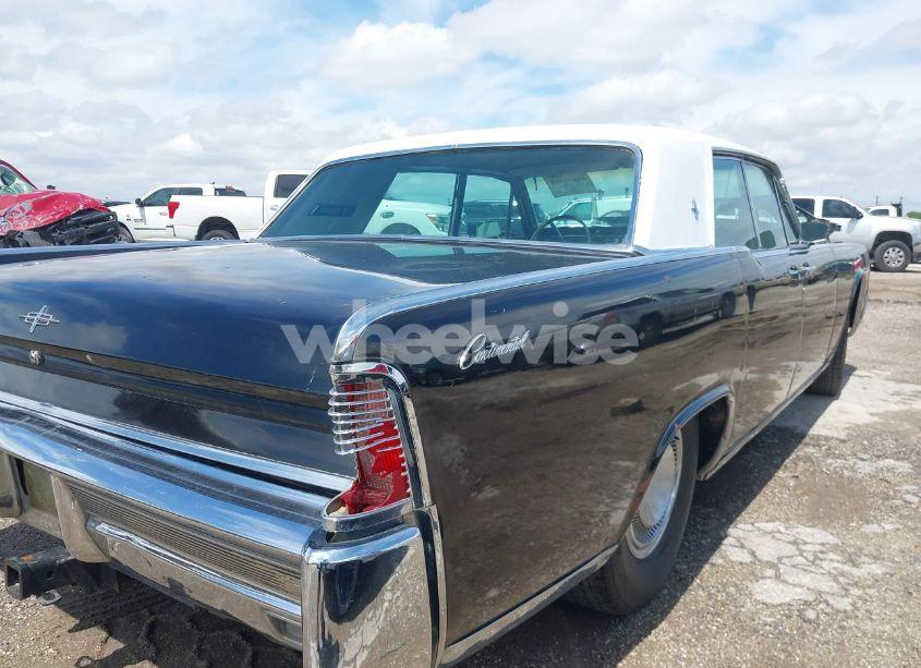 Photo 6 of 1965 Lincoln Continental (VIN 5Y82N437021)
