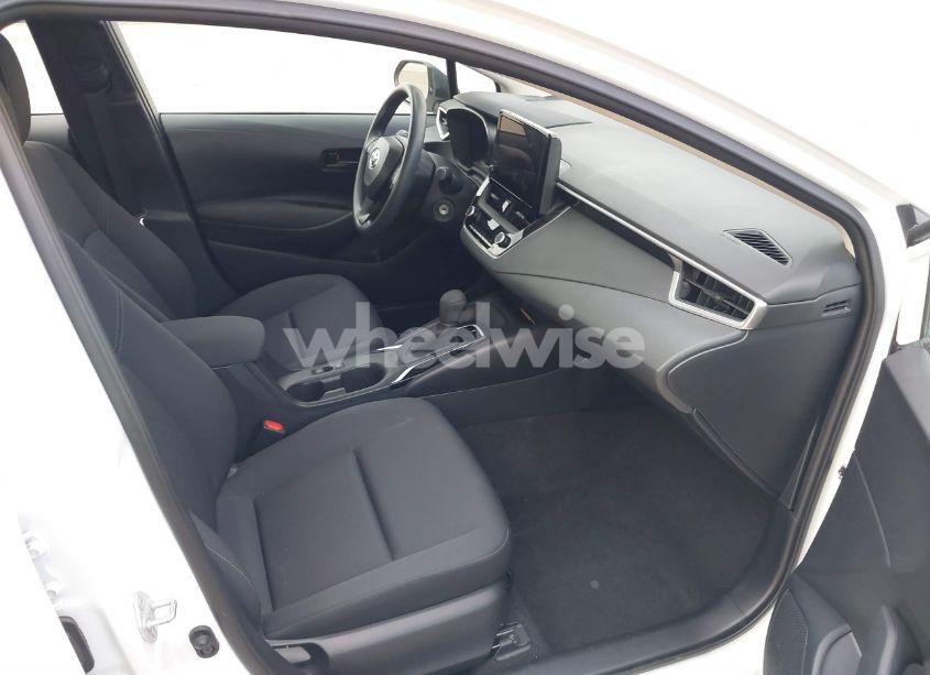 Photo 5 of 2023 Toyota Corolla LE (VIN 5YFB4MDE0PP013986)