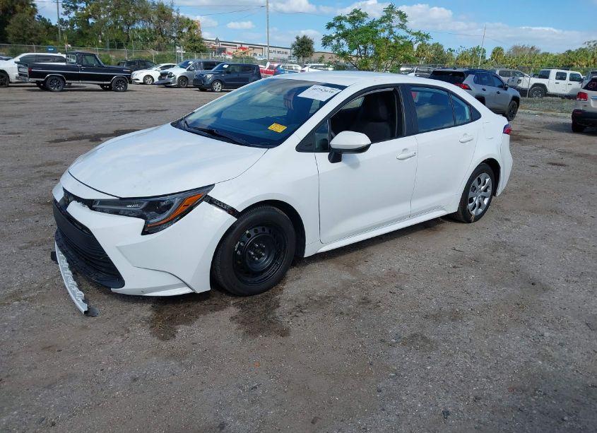 Photo 2 of 2023 Toyota Corolla LE (VIN 5YFB4MDE0PP062802)