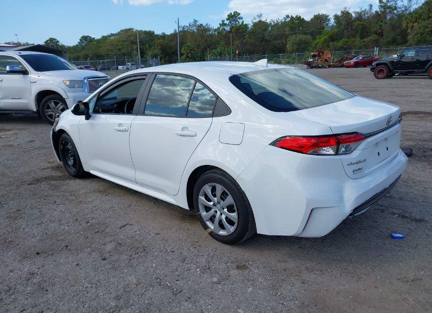 Photo 3 of 2023 Toyota Corolla LE (VIN 5YFB4MDE0PP062802)