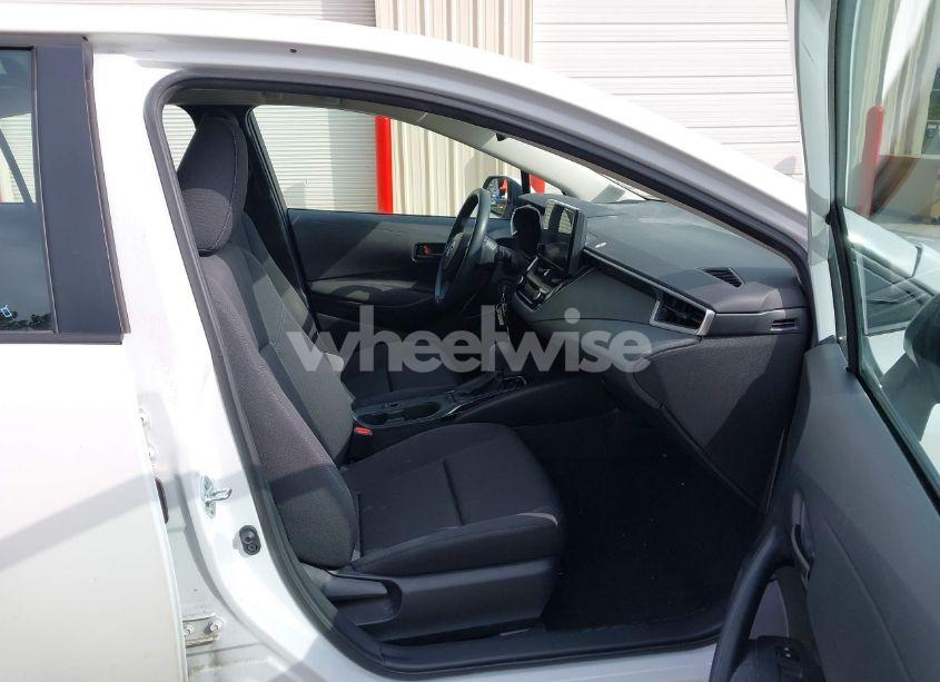 Photo 5 of 2024 Toyota Corolla LE (VIN 5YFB4MDE0RP088464)