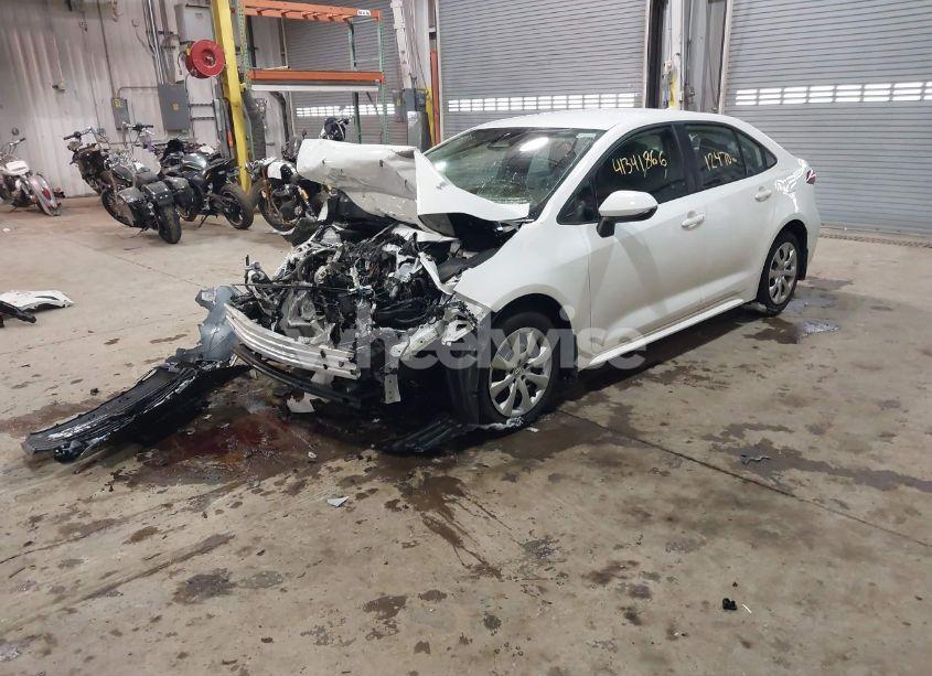 Photo 2 of 2024 Toyota Corolla LE (VIN 5YFB4MDE0RP118014)