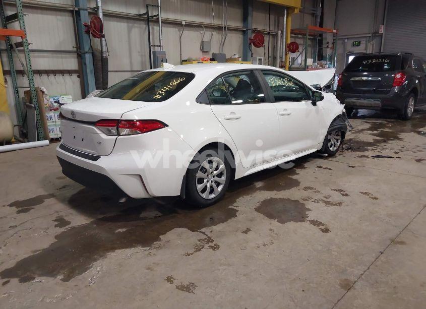 Photo 4 of 2024 Toyota Corolla LE (VIN 5YFB4MDE0RP118014)