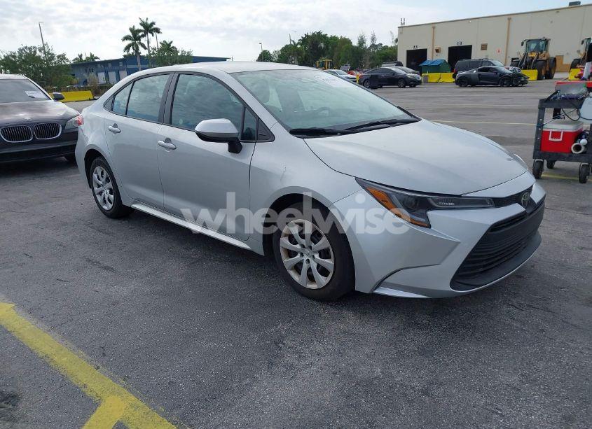 2024 Toyota Corolla LE (VIN 5YFB4MDE0RP137128) main photo
