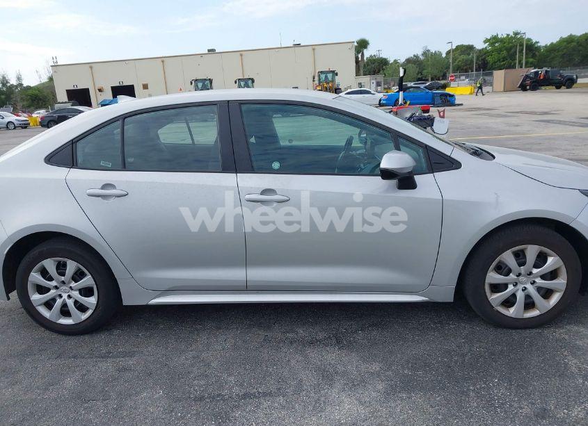 Photo 13 of 2024 Toyota Corolla LE (VIN 5YFB4MDE0RP137128)