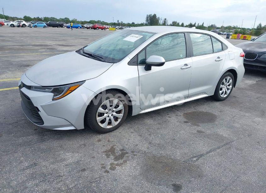 Photo 2 of 2024 Toyota Corolla LE (VIN 5YFB4MDE0RP137128)