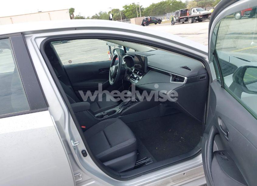 Photo 5 of 2024 Toyota Corolla LE (VIN 5YFB4MDE0RP137128)