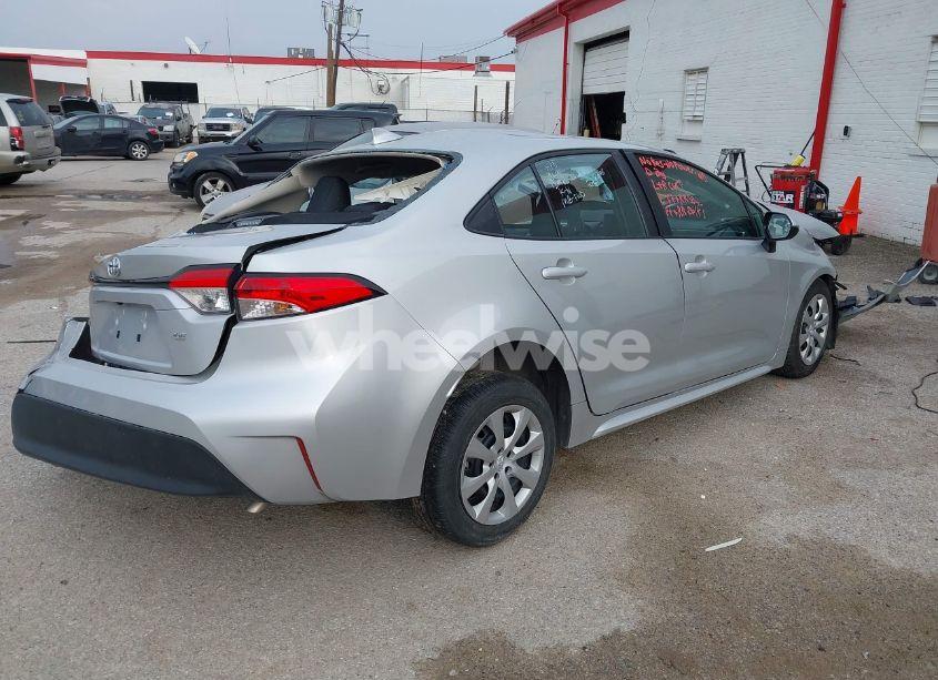 Photo 4 of 2024 Toyota Corolla LE (VIN 5YFB4MDE0RP169691)