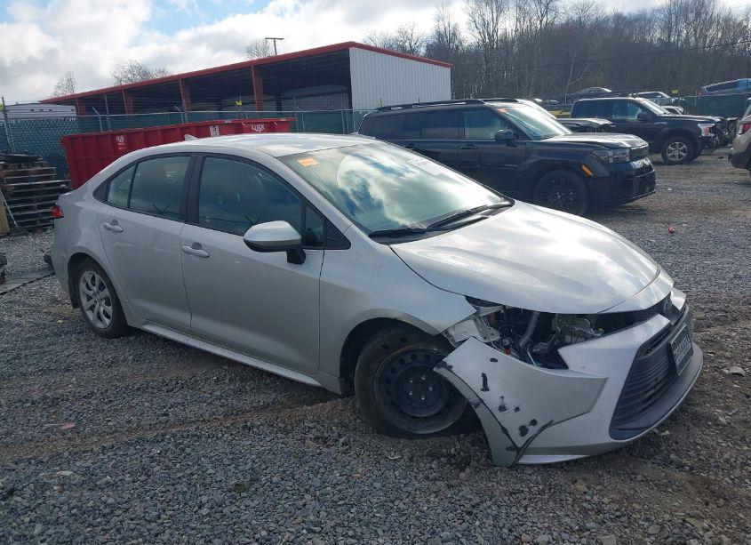 2024 Toyota Corolla LE (VIN 5YFB4MDE0RP174163) main photo