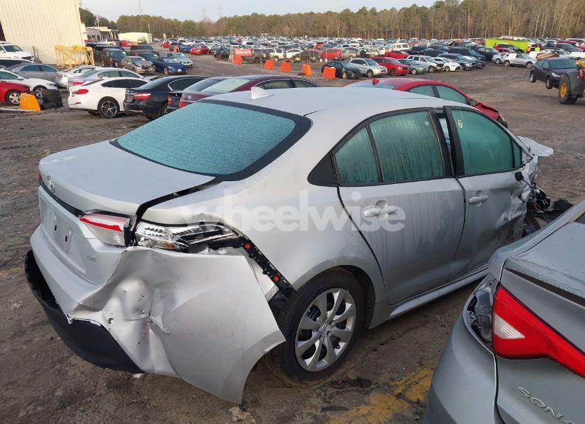 Photo 4 of 2024 Toyota Corolla LE (VIN 5YFB4MDE0RP180416)