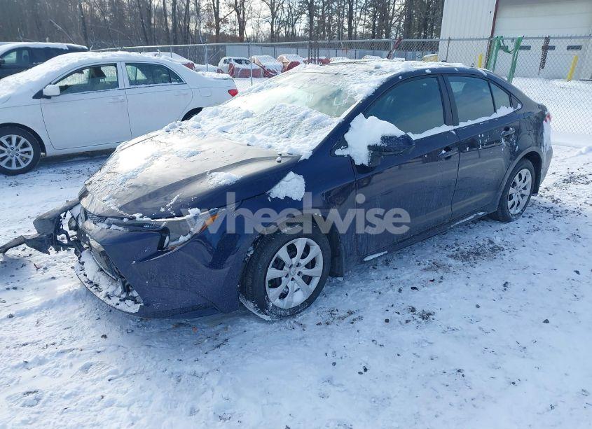 Photo 2 of 2024 Toyota Corolla LE (VIN 5YFB4MDE0RP181565)
