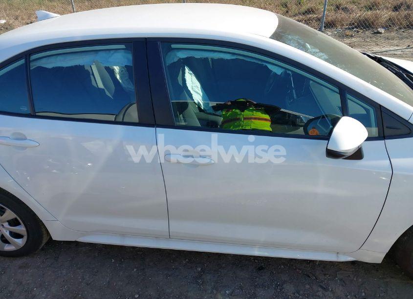 Photo 13 of 2024 Toyota Corolla LE (VIN 5YFB4MDE0RP184756)