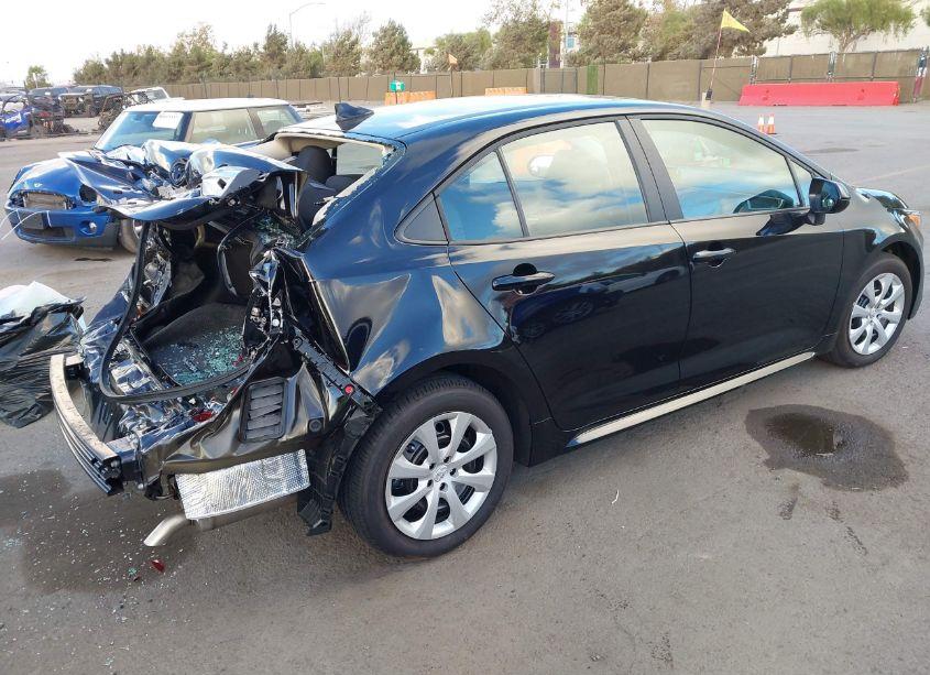 Photo 4 of 2024 Toyota Corolla LE (VIN 5YFB4MDE0RP188564)