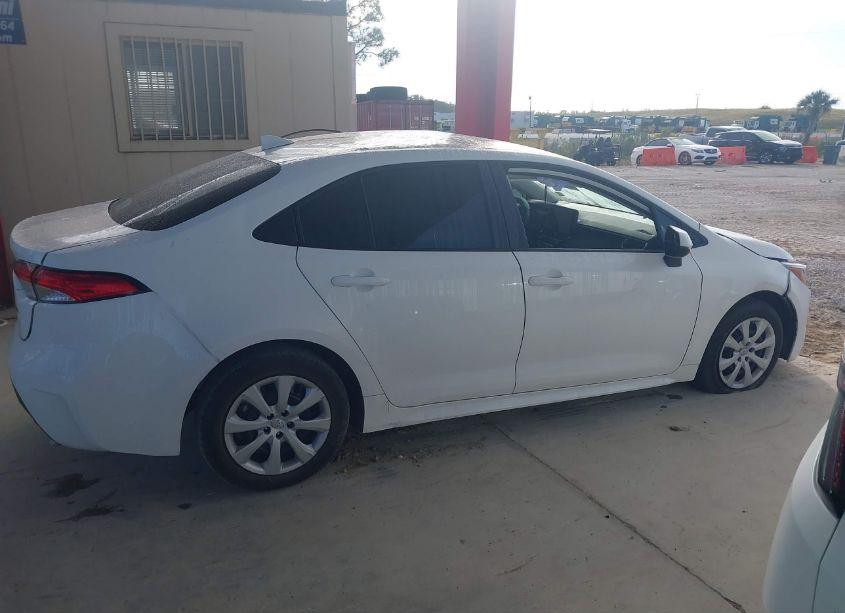 Photo 13 of 2024 Toyota Corolla LE (VIN 5YFB4MDE0RP189035)